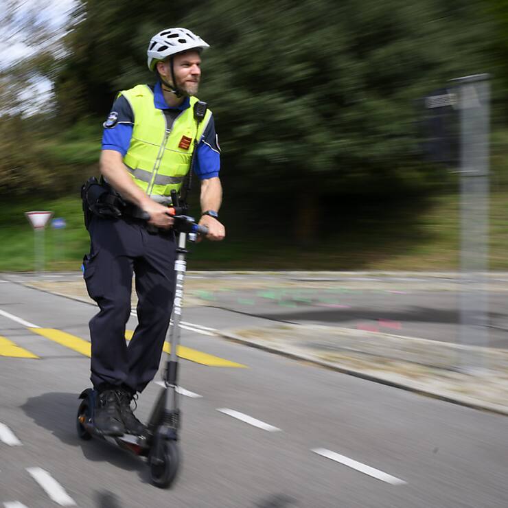 L:a police valaisanne a mis la main et séquestré deux trottinettes pouvant dépasser les 100 km/h (Photo prétexte).
