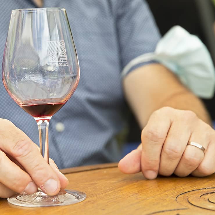 Les Suisses boivent toujours moins d'alcool et notamment de vin (archives).