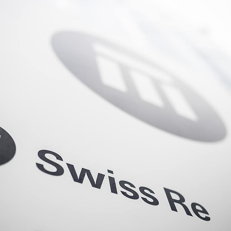 Les dommages économiques globaux ont été nettement plus élevés, à 328 milliards de dollars, dont seulement 10 milliards de dollars n'étaient pas dus aux intempéries ou aux tremblements de terre. Ces montants correspondent à peu près au niveau des estimations fournies précédemment par Swiss Re.