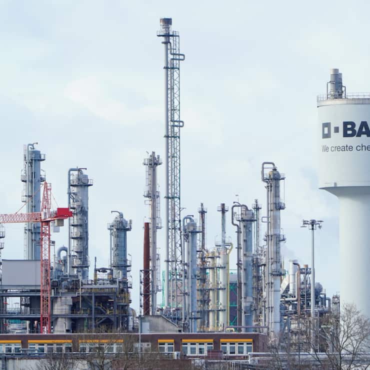 Face aux droits de douane américains qui menacent le secteur de la chimie européenne déjà en crise, BASF met en avant une bonne implantation locale.