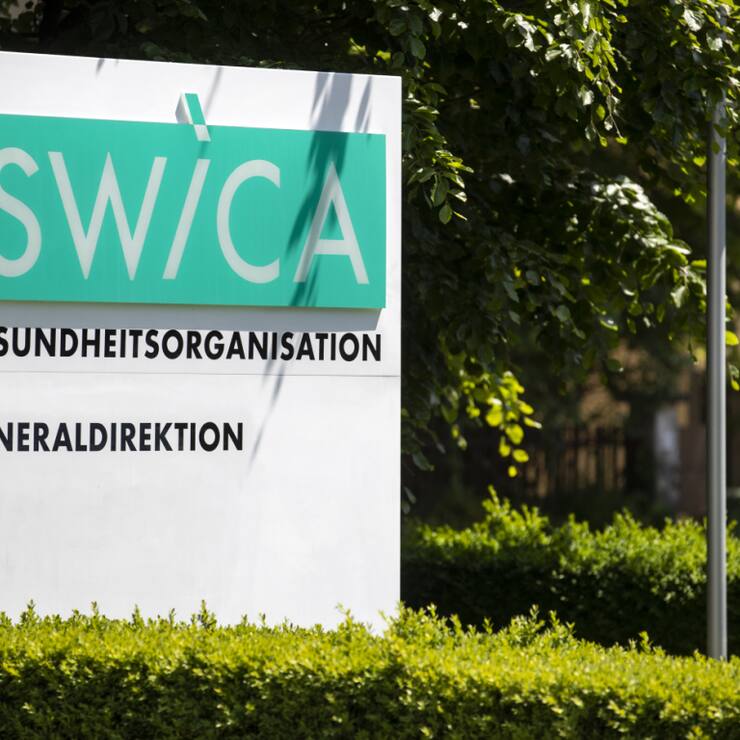 La somme au bilan s'est enrobée de 4,5% à 5,03 milliards. Les réserves ont été élargies de près d'un dixième à 1,17 milliard, mettant fin à plusieurs années de ponctions.