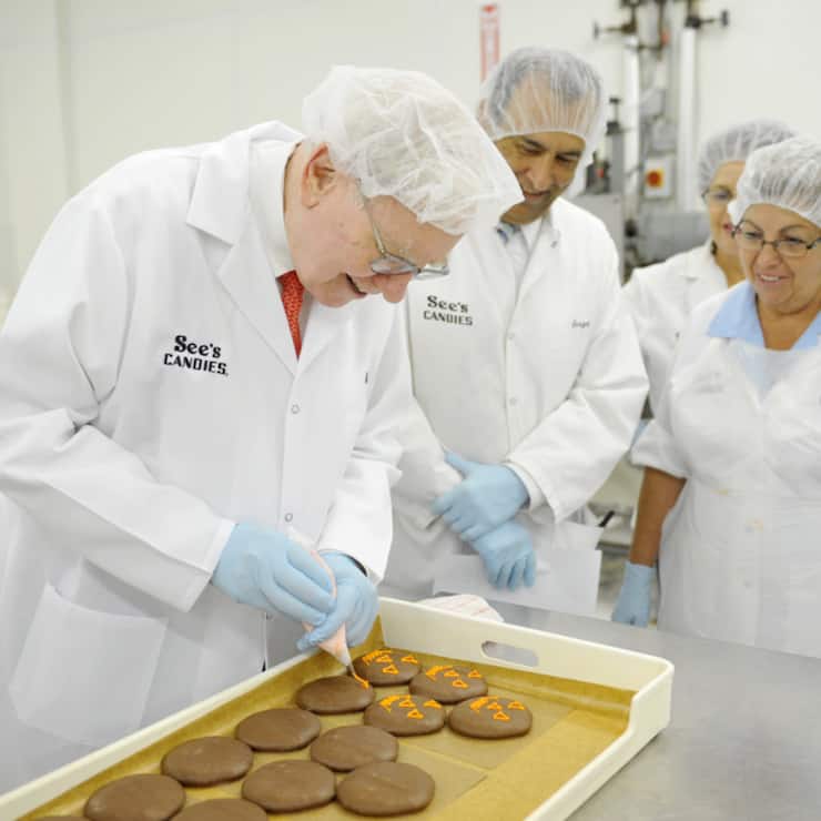 S'il s'apprête à lâcher les rennes du congloméraat qu'il a créée, Warren Buffet entend se maintenir au faîte de son comité de supervision. (archive)