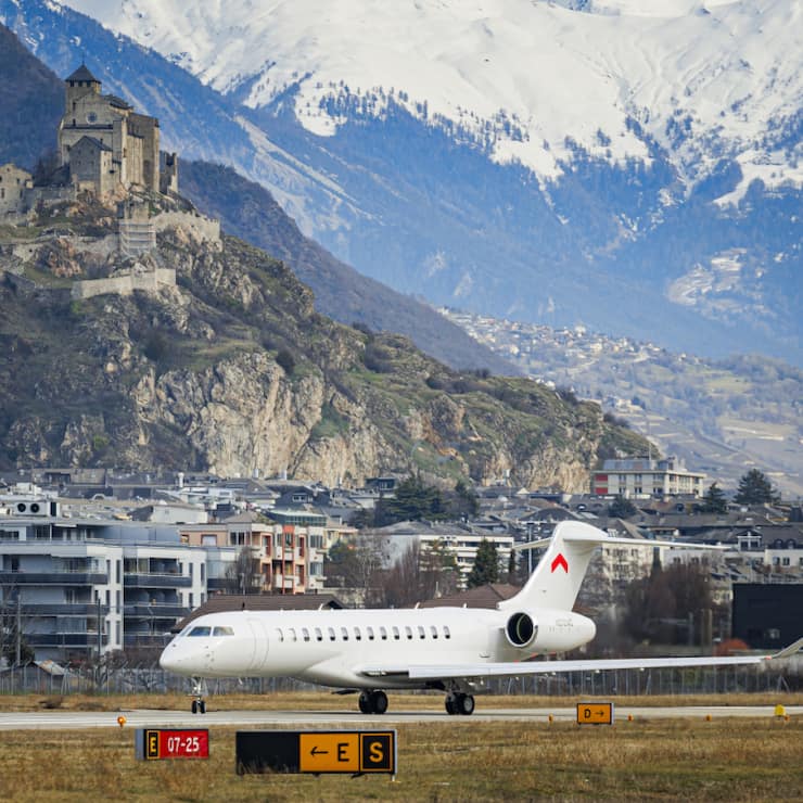 L'aéroport de Sion pourrait, à terme, devenir cantonal (photo d'archives).