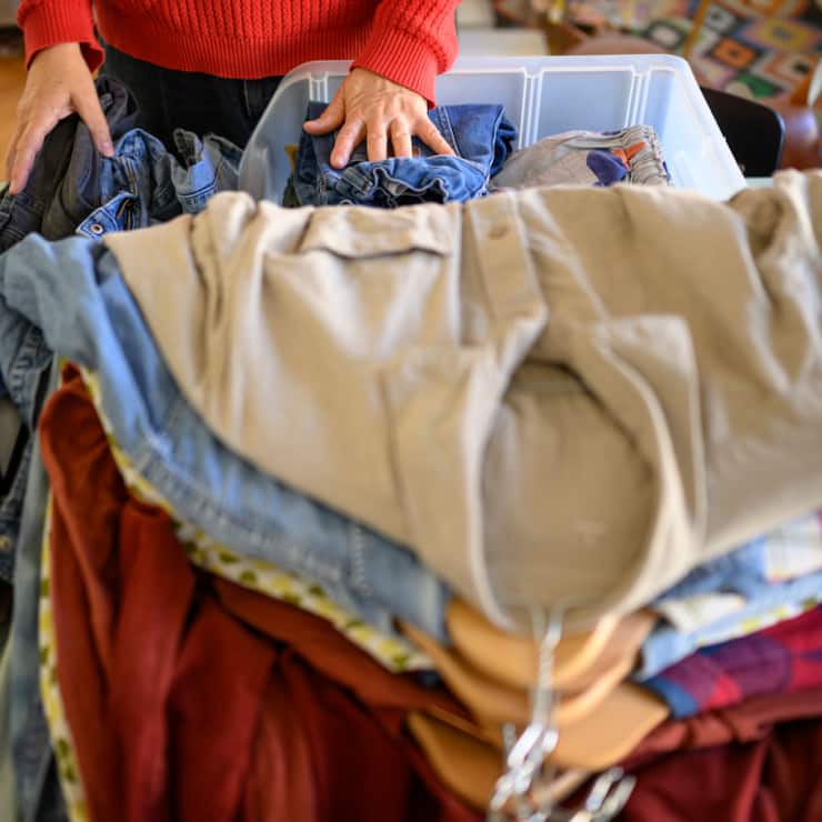 Le commerce de vêtements d'occasion a augmenté sur la plateforme en ligne Ricardo. (Image symbolique)