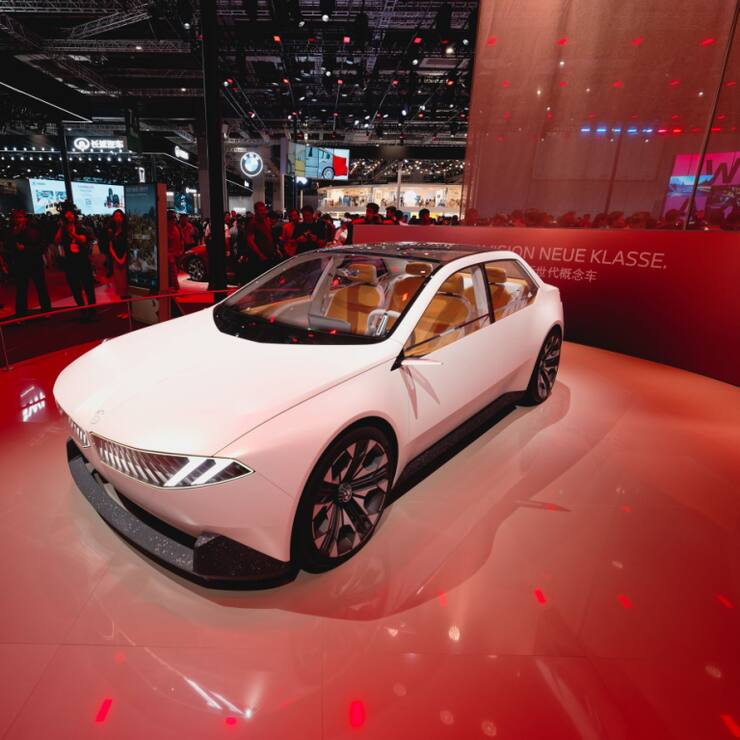 De janvier à fin mars, BMW a vu son bénéfice net  dégringoler de plus d'un quart à 2,17 milliards d'euros (archives).