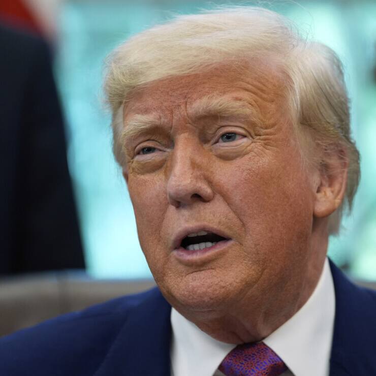 Donald Trump s'est félicité samedi des "grands progrès" accomplis lors de pourparlers sur les droits de douane  à Genève.