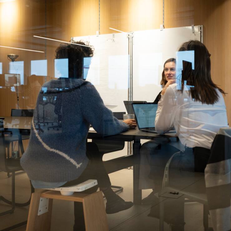 Sur le marché du travail en Suisse, le nombre d'actifs occupés a augmenté. (archive)