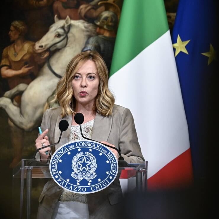 Moody's a relevé vendredi la note de l'Italie, de stable à positive.