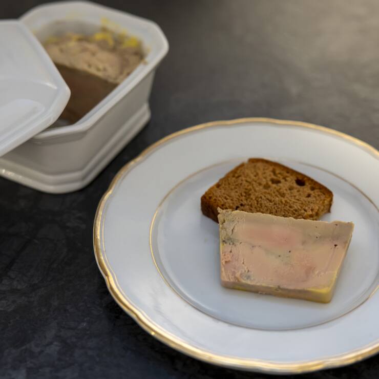 Le foie gras issu du gavage devra être dûment déclaré en Suisse dès le 1er juillet, a décidé le Conseil fédéral (illustration).