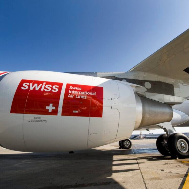 Un Airbus de Swiss sur le tarmac de l'Euroairport de Bâle-Mulhouse em 2011, quand la filiale de Lufthansa opérait encore depuis la cité rhénane. (archive)