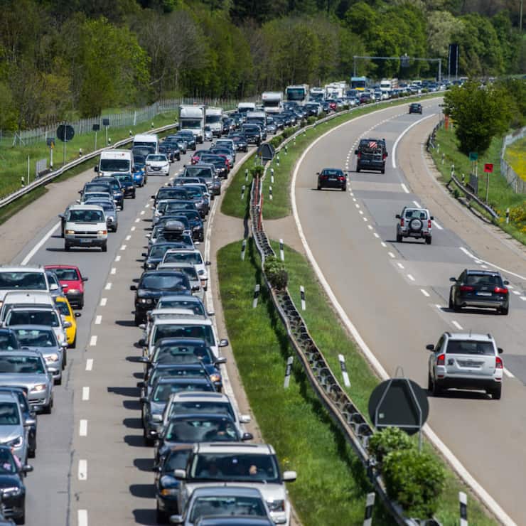 Comme tous les ans : embouteillage de Pentecôte devant le tunnel routier du Gothard. (photo d'archives)