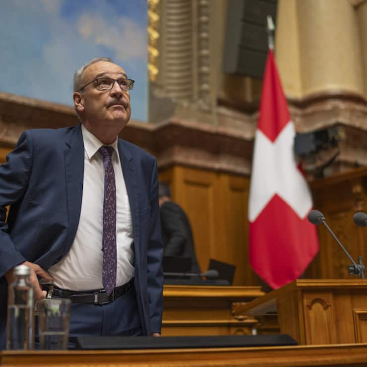 Le conseiller fédéral Guy Parmelin a défendu mercredi une modernisation de la loi sur les cartels.