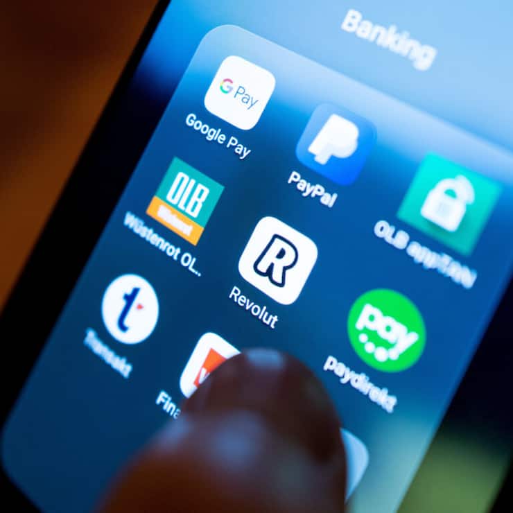 Revolut, a annoncé le lancement de distributeurs automatiques de billets en Espagne, sur lesquels il sera aussi possible d'ouvrir un compte ou d'obtenir une carte bancaire. (archives)