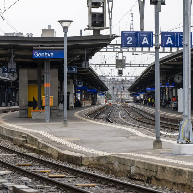 Environ 300 manifestants pro-palestiniens ont bloqué deux voies de la gare Cornavin, à Genève, lundi en fin de journée. Résultat: le trafic ferroviaire a été interrompu sur quatre voies (image d'illustration).