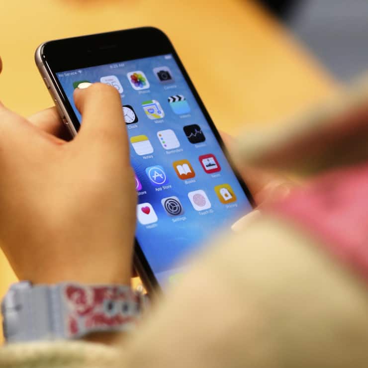 La transformation de Siri, annoncée par Apple en juin 2024, est l'aspect le plus emblématique de la stratégie de l'entreprise californienne dans l'IA.