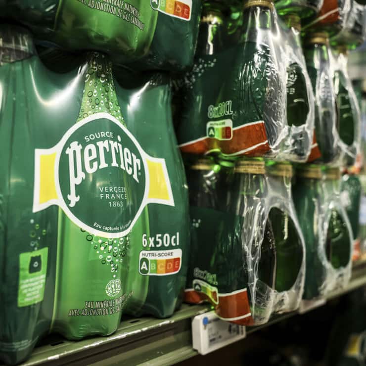 Perrier fait partie des marques d'eaux minérales de Nestlé Waters qui ont été traitées de manière illégale (archives).