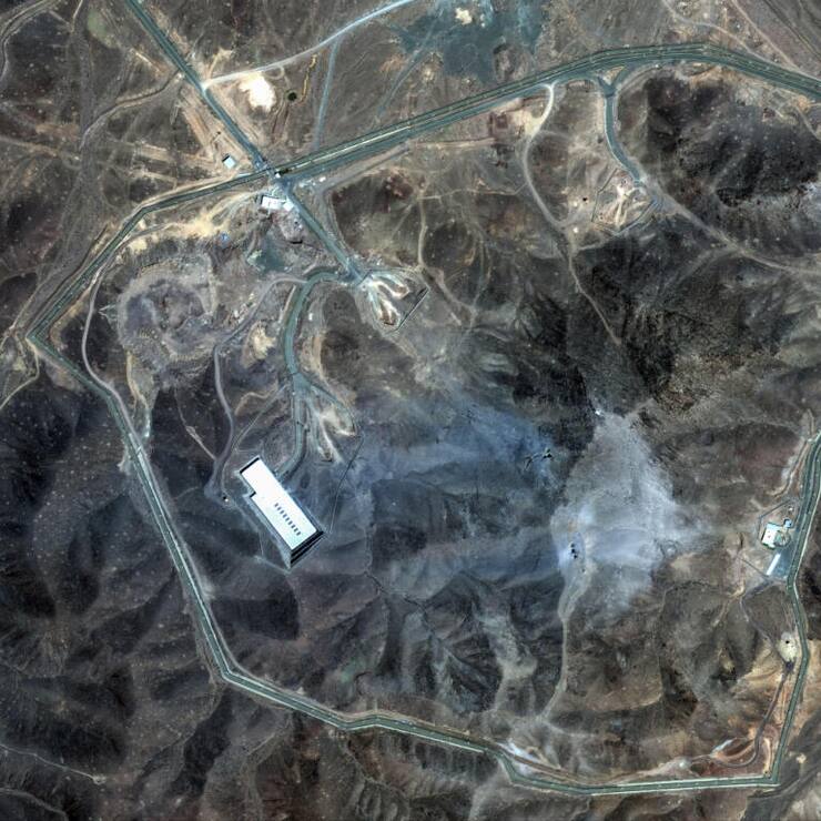 Cette image satellite montre les dommages occasionnés au site nucléaire iranien de Fordo par les bombardements américains.