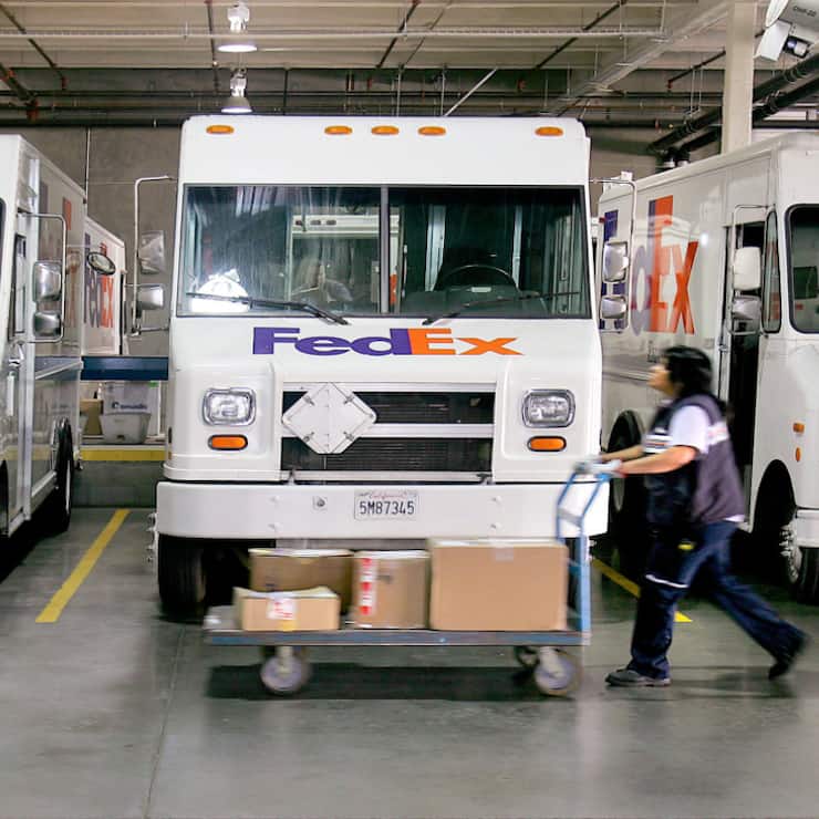 L'action Fedex chutait de 5,25% dans les échanges électroniques après la fermeture de la Bourse de New York, à cause de ses prévisions pour l'exercice en cours.