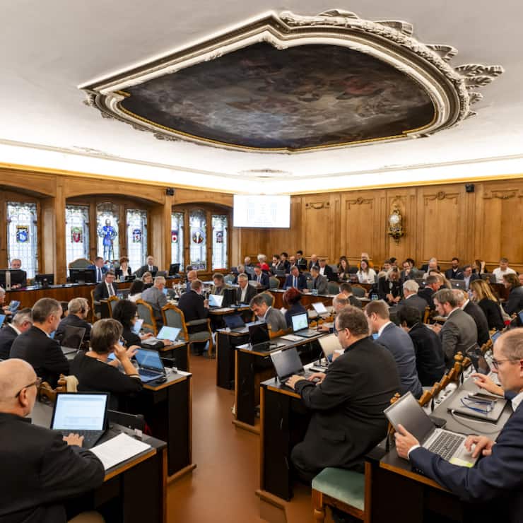 L'introduction d'un salaire minimum est de nature à "affaiblir le partenariat social", estime la majorité bourgeoise du Grand Conseil fribourgeois (archives).