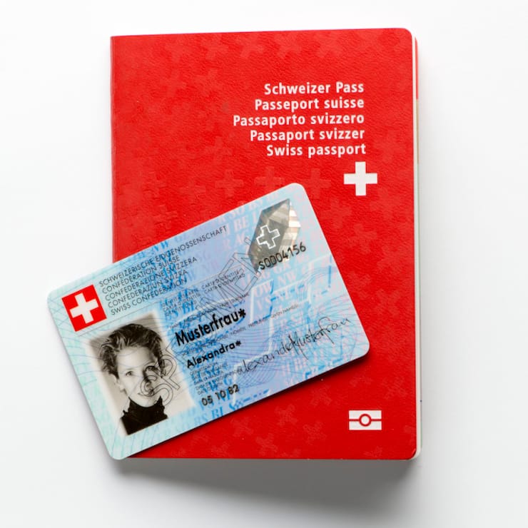 Le passeport biométrique sera accompagné d'une carte d'identité biométrique d'ici fin 2026 (archives).