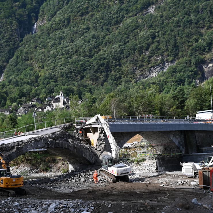 Le pont de Visletto dans le val Maggia, détruit en juin 2024, sera reconstruit d'ici novembre 2026, ont annoncé les autorités tessinoises (archives).