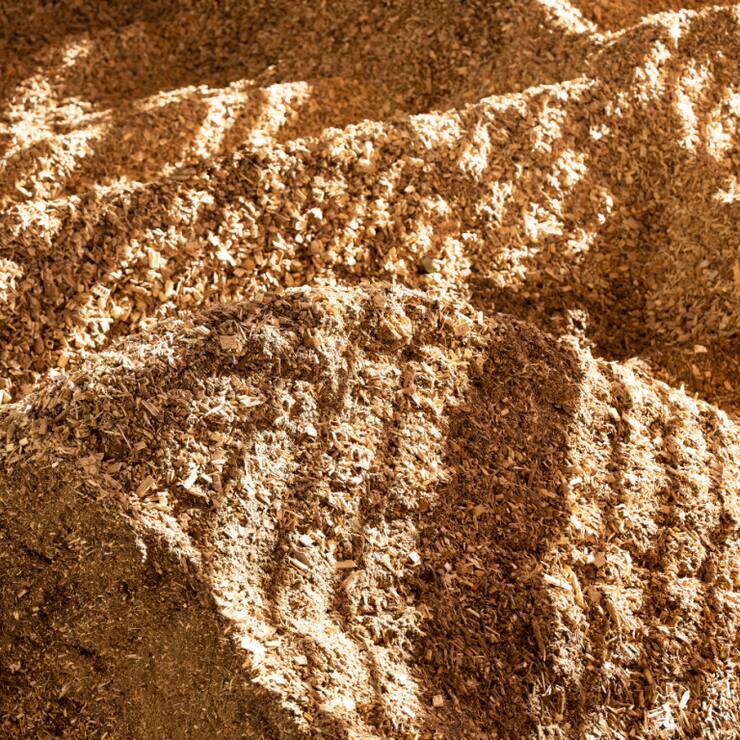 Presque un tiers du bois récolté en Suisse est transformé en copeaux pour la production d'énergie. (archives)