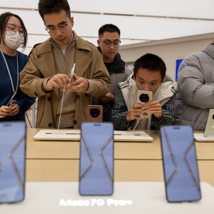 Huawei a dominé au deuxième trimestre le marché des smartphones en Chine pour la première fois en plus de quatre ans, dépassant l'américain Apple et les concurrents locaux comme Xiaomi. (archives)