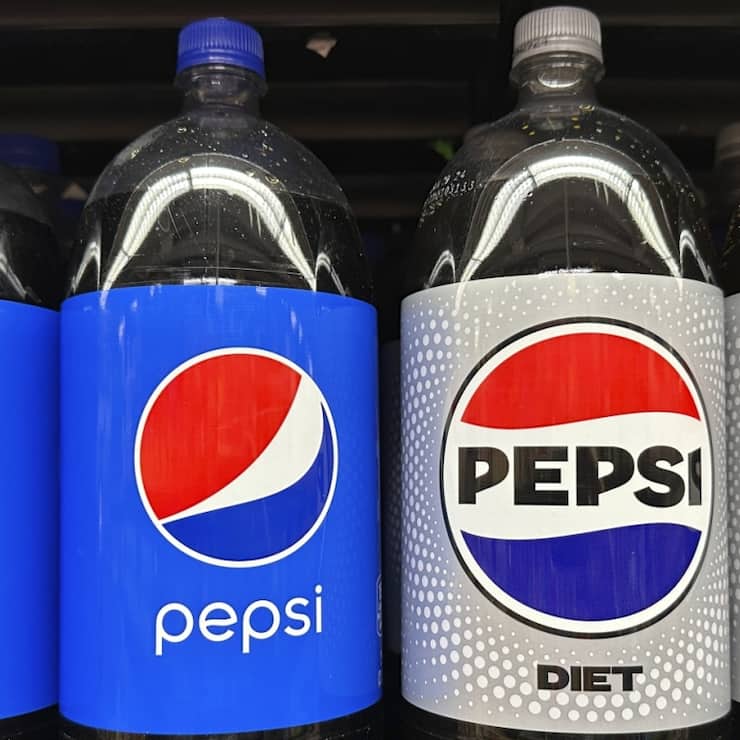 Rapporté par action et hors éléments exceptionnels - valeur privilégiée par les marchés -, le bénéfice net s'établit à 2,12 dollars contre 3,59 dollars un an plus tôt. Le consensus tablait sur 2,79 dollars.