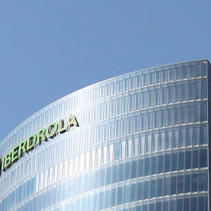 La baisse du bénéfice semestriel s'explique par la cession à l'Etat mexicain de 13 centrales électriques que l'énergéticien possédait dans ce pays, indique Iberdrola. (archive)