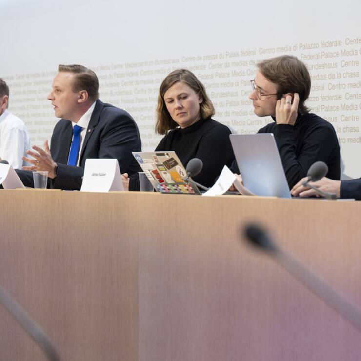 Le comité "non à la loi sur l'e-ID" a donné mercredi ses arguments pour expliquer son rejet de la loi sur l'identité numérique. Le peuple suisse est appelé à se prononcer sur ce sujet lors de la votation du 28 septembre.