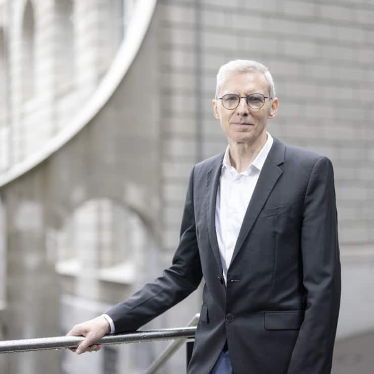 Les entrepreneurs helvétiques ont vu leur confiance se renforcer au mois de juillet. Ici, Hans Gersbach, codirecteur du KOF. (archive)