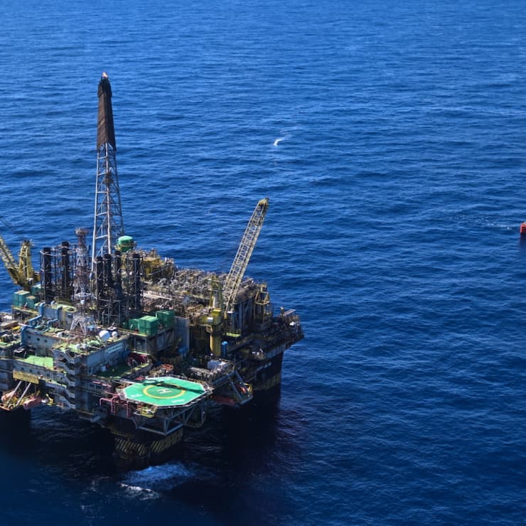 Petrobras a augmenté ses bénéfices au deuxième trimestre 2025. Ici, une plateforme pétrolière de la compagnie brésilienne au large de Rio. (archive)