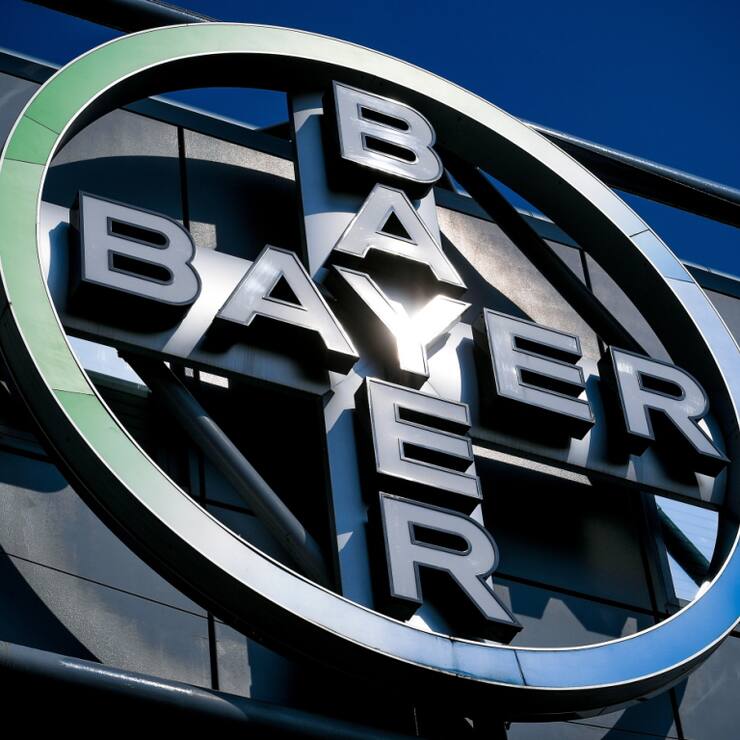 Vers 11h30, l'investissement ne convainquait pas la Bourse de Francfort, le titre Bayer reculant de 0,33% dans un indice Dax perdant 0,17%.