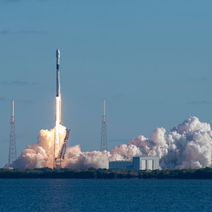 Les lancements de fusée du secteur privé américain, comme SpaceX à l'image, seront facilités par l'administation Trump.