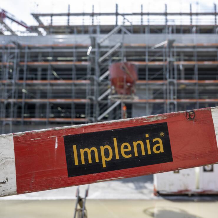 Au chapitre des perspectives, la direction s'attend toujours, pour l'ensemble de l'exercice, à un Ebit autour de 140 millions de francs. À moyen terme, la marge devrait être supérieure à 4,5 % et le taux de capitaux propres à 25%.