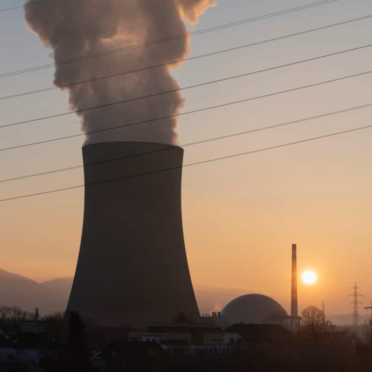 Les vérifications d'usage lancées fin mai nécessitent plus de temps que prévu et il s'est avéré nécessaire "de renforcer le système d'alimentation en eau", explique l'exploitant de la centrale nucléaire de Gösgen. (archives)