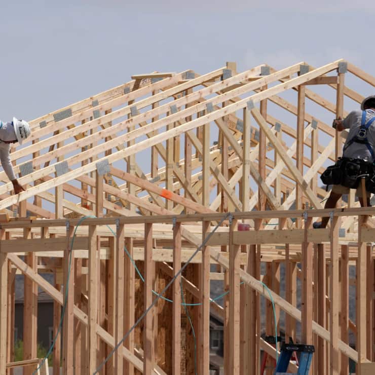 Les attentes à six mois des patrons sont meilleures dans les secteurs de la construction et du commerce mais se sont détériorées dans l'industrie et les services, poursuit l'Ifo.