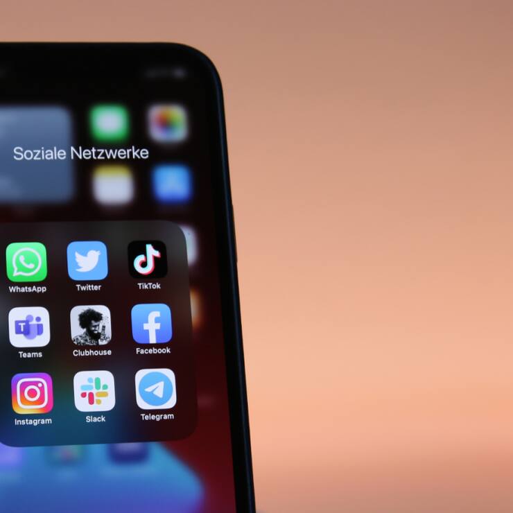 Apple va abaisser la puissance d'émission des ondes radio de l'iPhone 12 dans l'Union européenne. (archive)