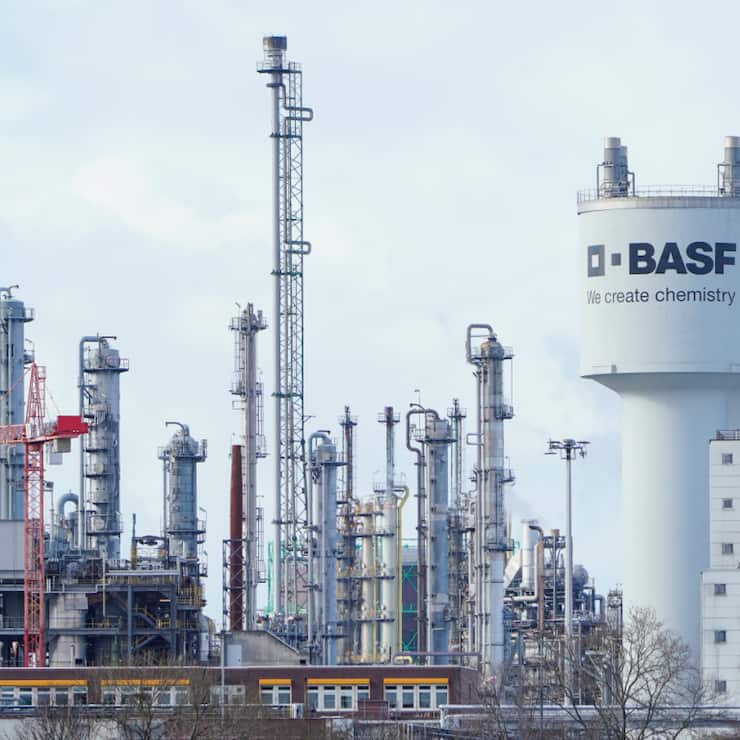 La branche Coatings de BASF, qui représentait 6% du chiffre d'affaires du groupe en 2024, a été mise à mal par la crise de l'industrie automobile (archives).
