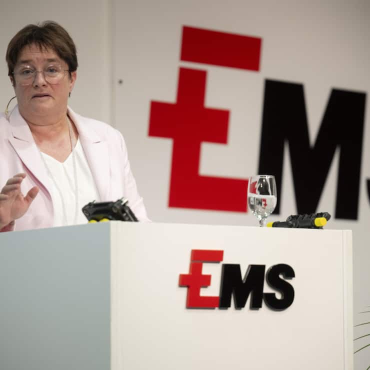 Les ventes du chimiste grison Ems-Chemie ont reculé sur les neuf premiers mois de l'année. Ici, la directrice générale Magdalena Martullo-Blocher. (archive)