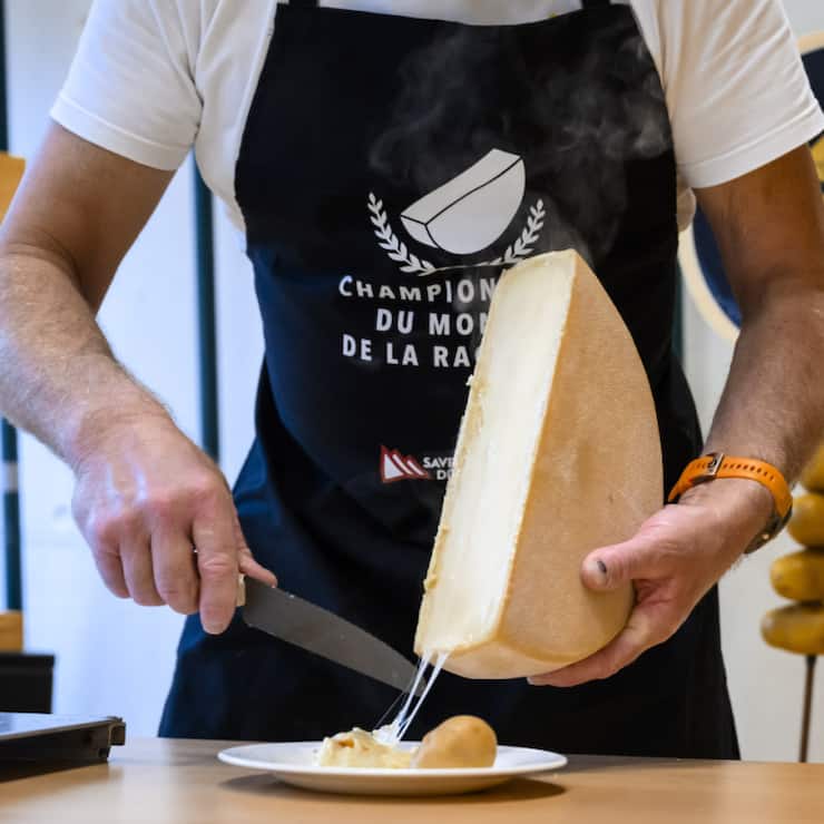 La raclette sera à l'honneur à Morgins (VS) du 24 au 26 octobre lors des Championnats du monde de la raclette (image d'archive).