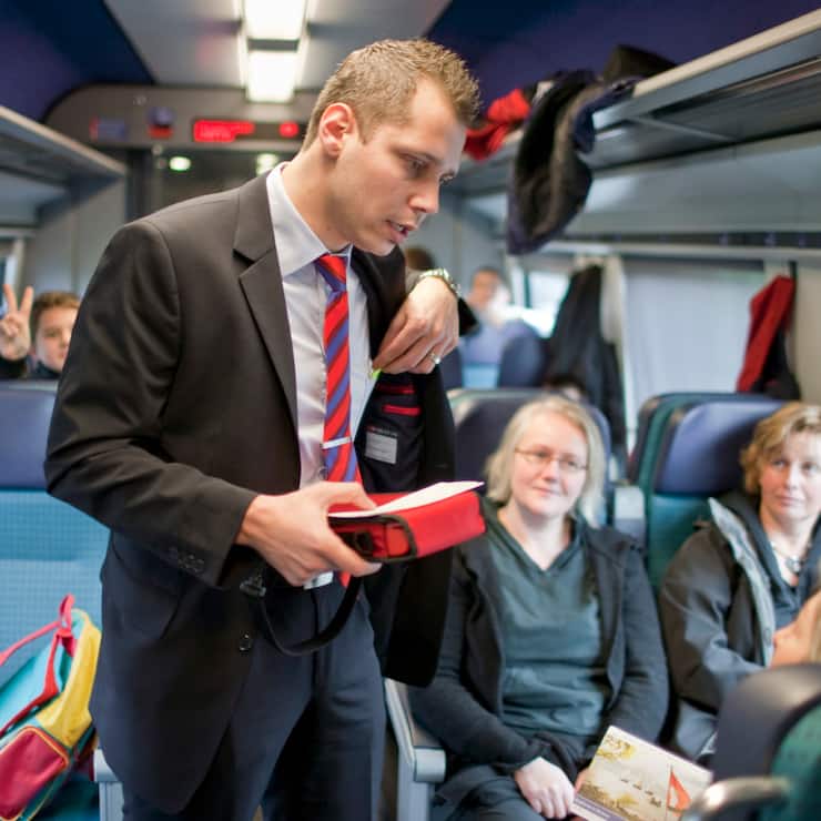 Alliance SwissPass prévoit un système simplifié de titres pour les transports publics, avec le maintien de l'abonnement demi-tarif (archives).