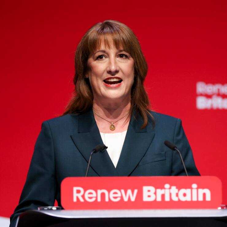 La ministre des Finances britannique Rachel Reeves se dit "déterminée" à soutenir ceux "qui ont du mal à faire face à la hausse des factures et au coût de la vie". (archive)