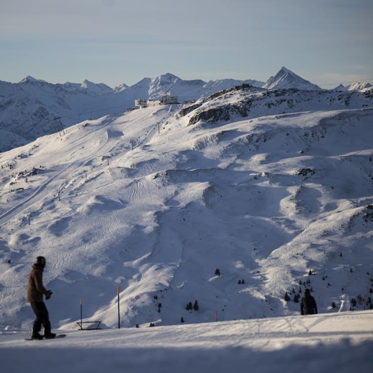 Vue sur le Crap Sogn Gion dans le domaine skiable de la Weisse Arena (archives).