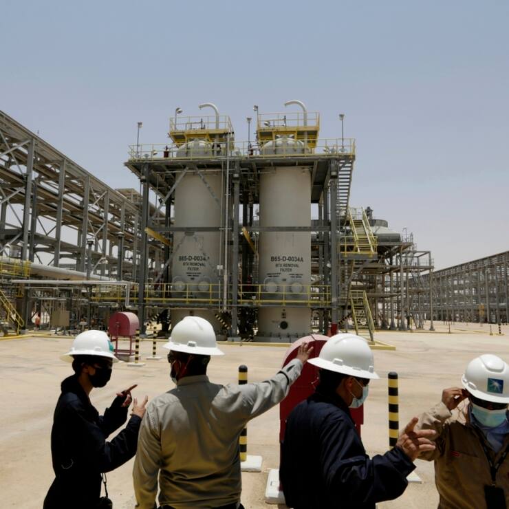 L'intelligence artificielle est l'un des principaux thèmes de cette édition de la FII, où l'Arabie saoudite, désireuse de se diversifier du pétrole, met en avant sa société locale Humain, dont les produits incluent l'IA générative et les grands centres de données.