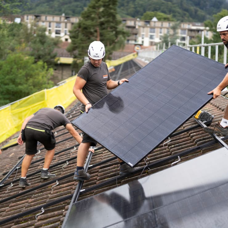 L'initiative solaire demande que toute nouvelle construction ou rénovation soit systématiquement accompagnée d'une installation solaire (archives).