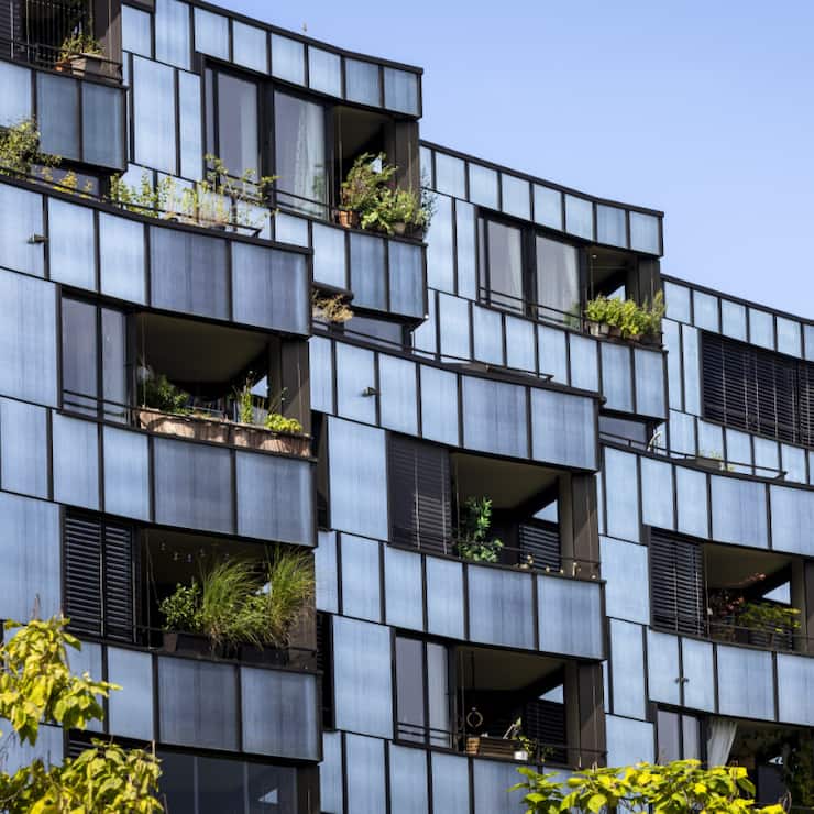 "L'évolution des prix s'est encore accélérée et les prix de l'immobilier résidentiel ont augmenté plus fortement que les revenus des ménages et les loyers", explique UBS. "L'octroi de prêts hypothécaires a également augmenté par rapport aux trimestres précédents."