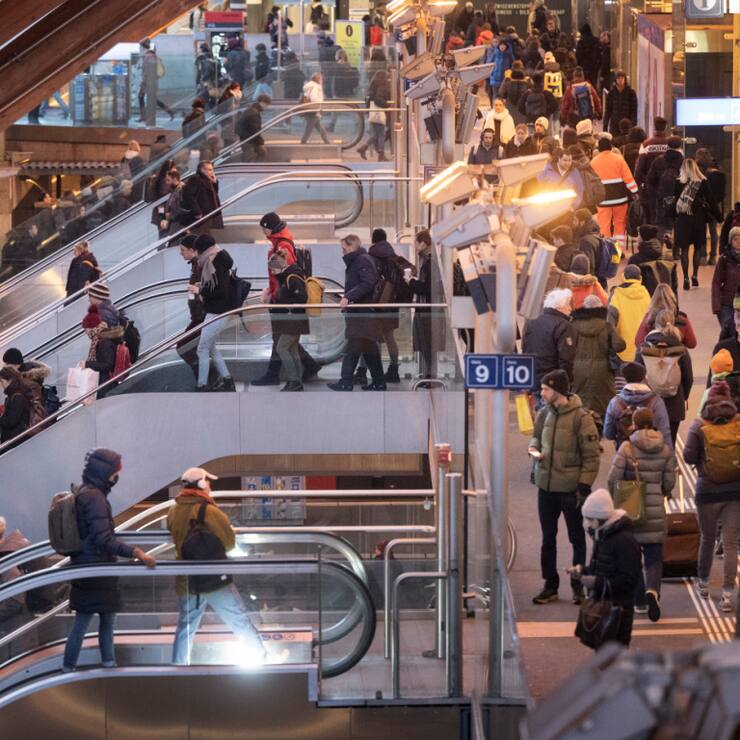 Le nombre d'actifs occupés en Suisse a connu une hausse de 0,4% sur un an au troisième trimestre. (archive)