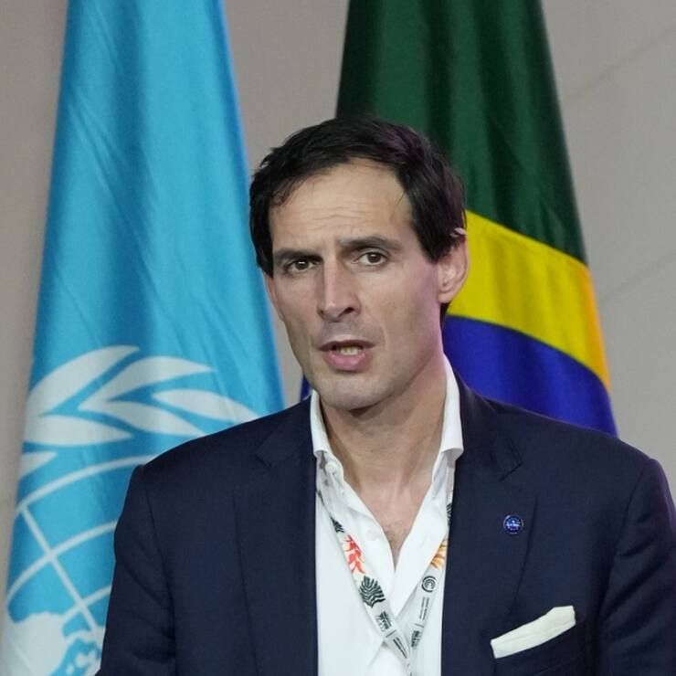 C'est par la voix de son commissaire au climat Wopke Hoekstra que l'UE a défendu sa taxe carbone aux frontières.