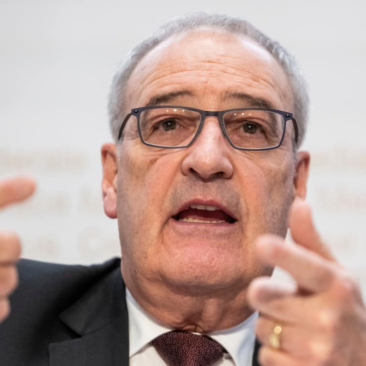Guy Parmelin a réagi aux critiques formulées en Suisse sur l'accord fixant à 15% les droits de douane américains.